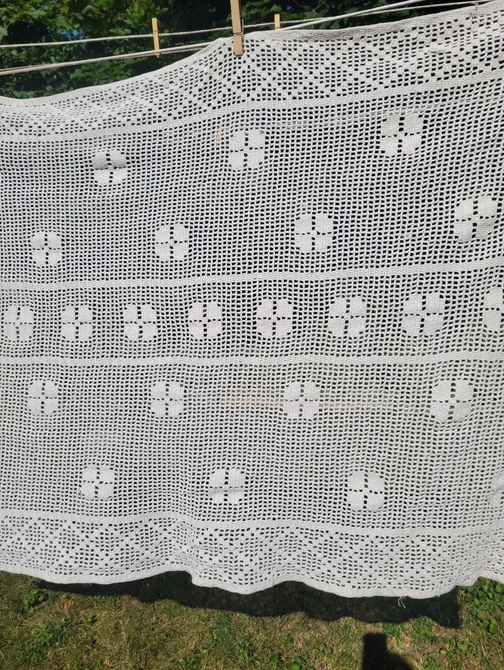 Vintage Crochet Table Cloth Runner Lot Doily Shabby Chic Ivory White Floral Set